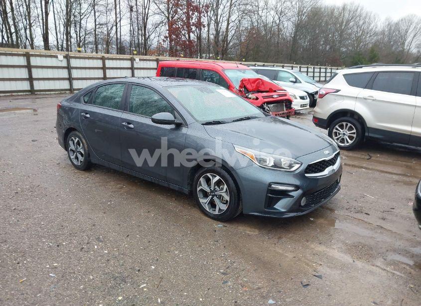 2019 Kia Forte LXS (VIN 3KPF24AD8KE066240) main photo