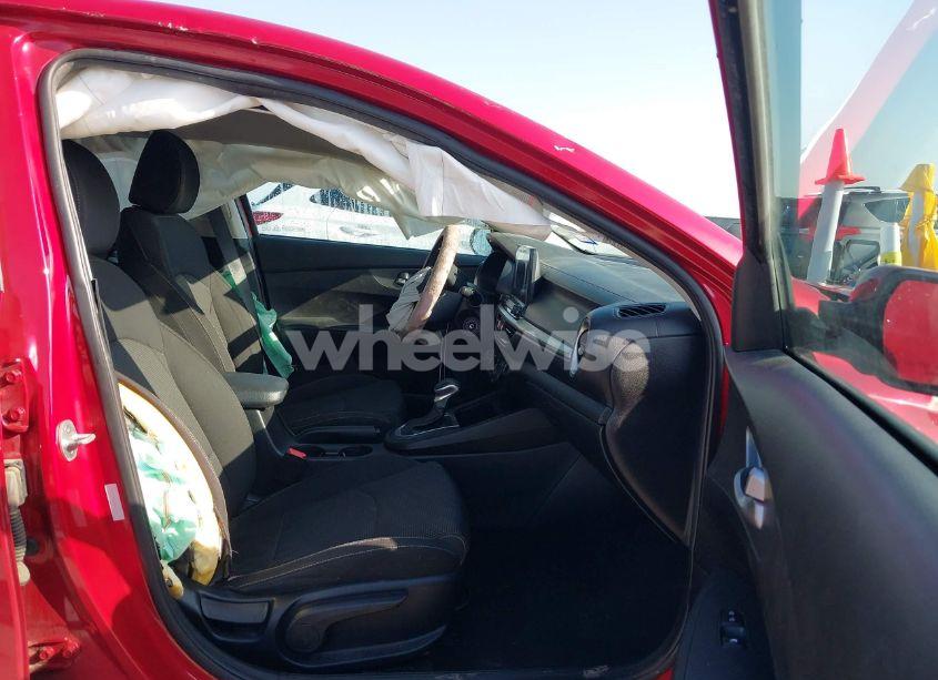 Photo 5 of 2019 Kia Forte LXS (VIN 3KPF24AD8KE068313)