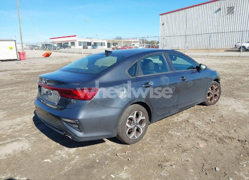 Photo 4 of 2019 Kia Forte LXS (VIN 3KPF24AD8KE078873)