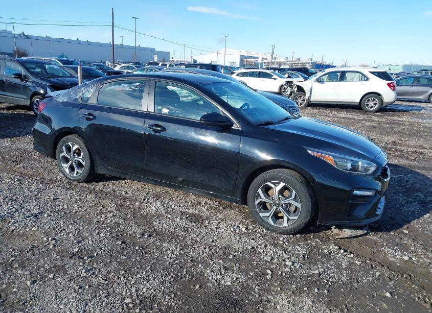 2019 Kia Forte LXS (VIN 3KPF24AD8KE099108) main photo