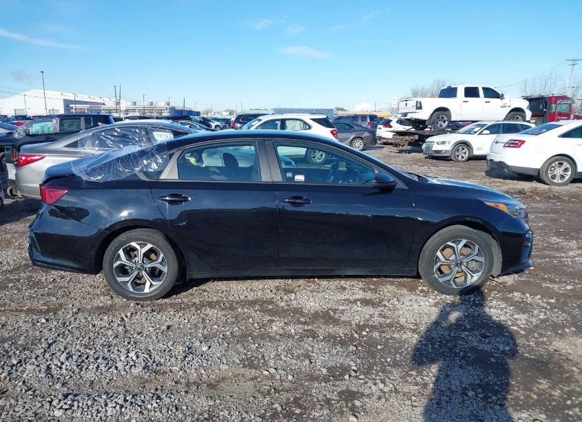 Photo 13 of 2019 Kia Forte LXS (VIN 3KPF24AD8KE099108)