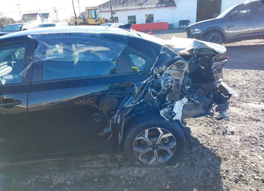 Photo 6 of 2019 Kia Forte LXS (VIN 3KPF24AD8KE099108)