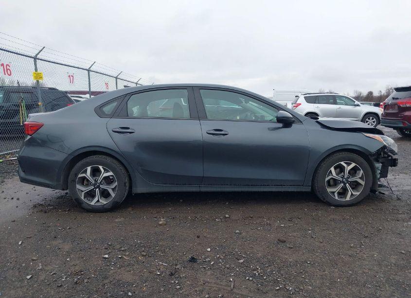 Photo 14 of 2019 Kia Forte LXS (VIN 3KPF24AD8KE103867)