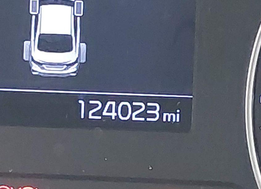 Photo 16 of 2019 Kia Forte LXS (VIN 3KPF24AD8KE103867)