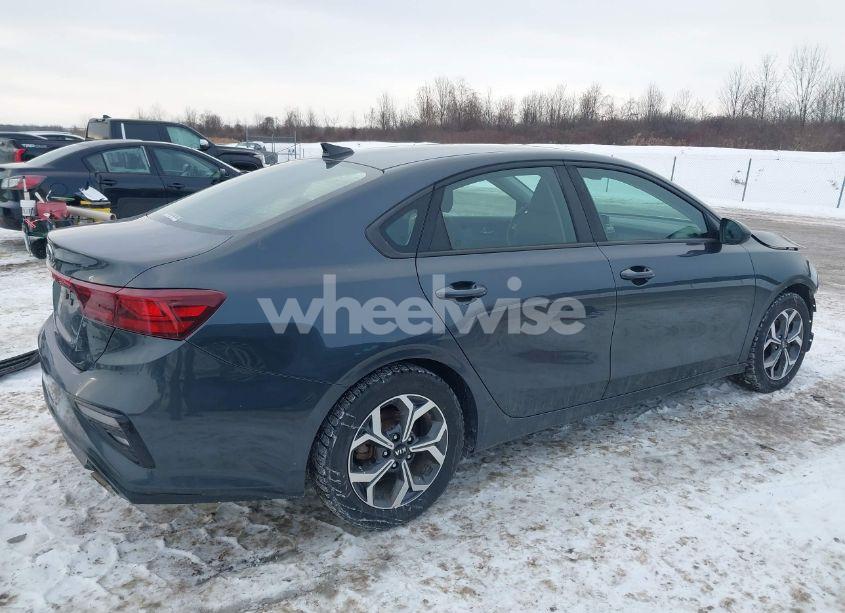 Photo 4 of 2019 Kia Forte LXS (VIN 3KPF24AD8KE105599)