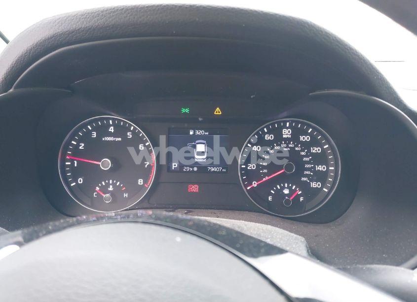 Photo 7 of 2019 Kia Forte LXS (VIN 3KPF24AD8KE105599)