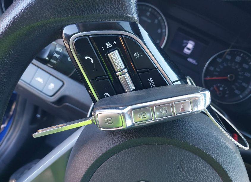 Photo 11 of 2019 Kia Forte LXS (VIN 3KPF24AD8KE120491)