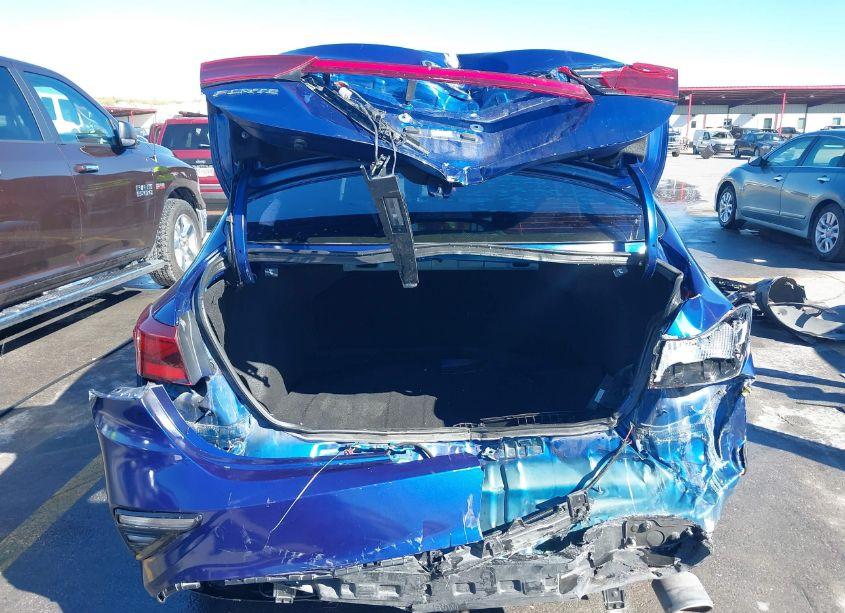 Photo 16 of 2019 Kia Forte LXS (VIN 3KPF24AD8KE120491)