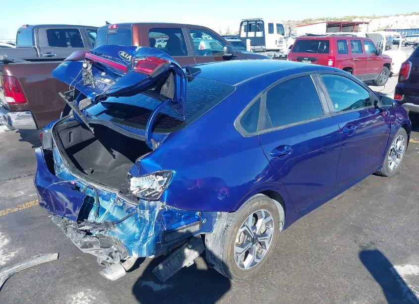 Photo 4 of 2019 Kia Forte LXS (VIN 3KPF24AD8KE120491)