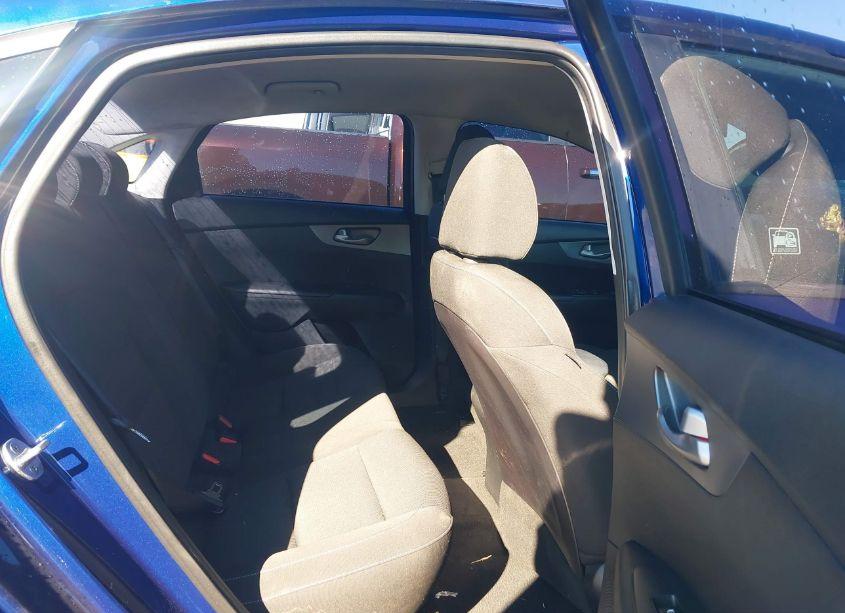 Photo 8 of 2019 Kia Forte LXS (VIN 3KPF24AD8KE120491)