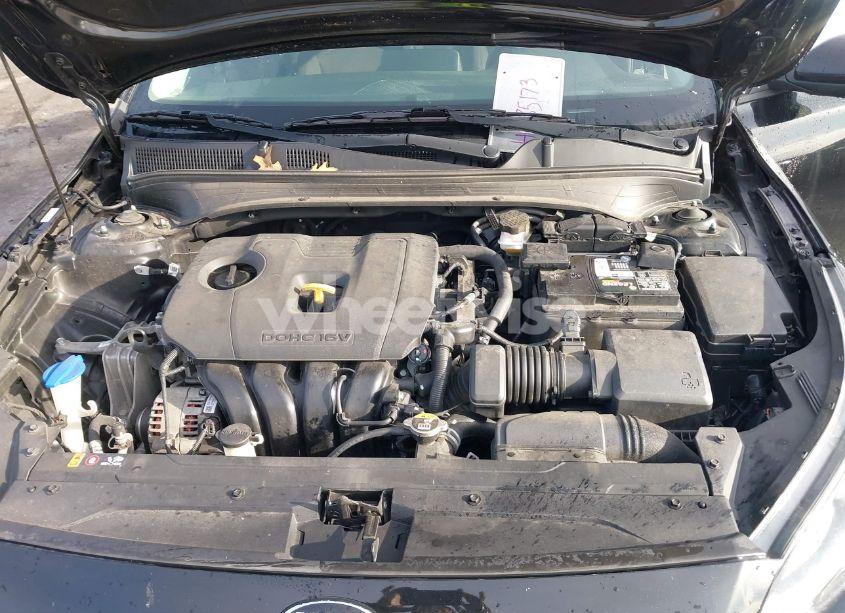 Photo 10 of 2019 Kia Forte LXS (VIN 3KPF24AD8KE123634)