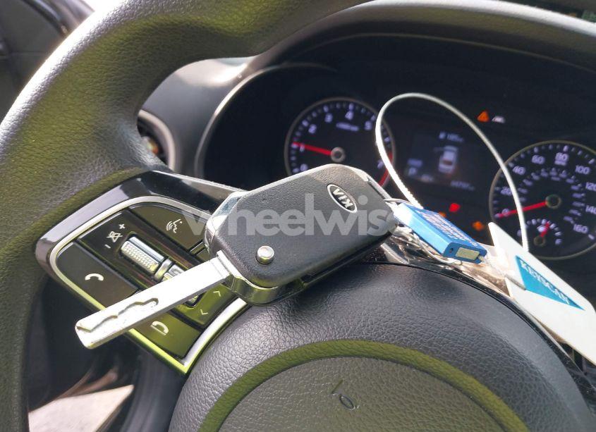 Photo 11 of 2019 Kia Forte LXS (VIN 3KPF24AD8KE123634)