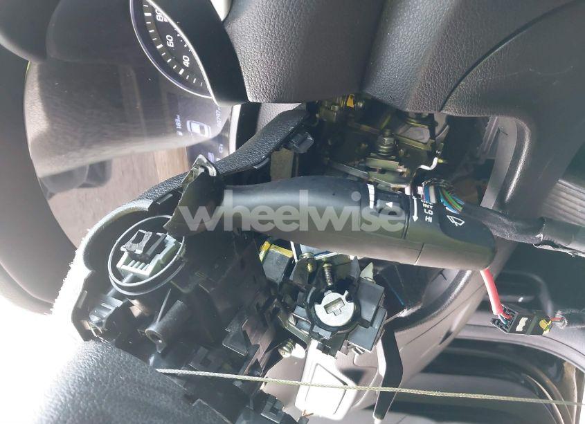 Photo 18 of 2019 Kia Forte LXS (VIN 3KPF24AD8KE123634)