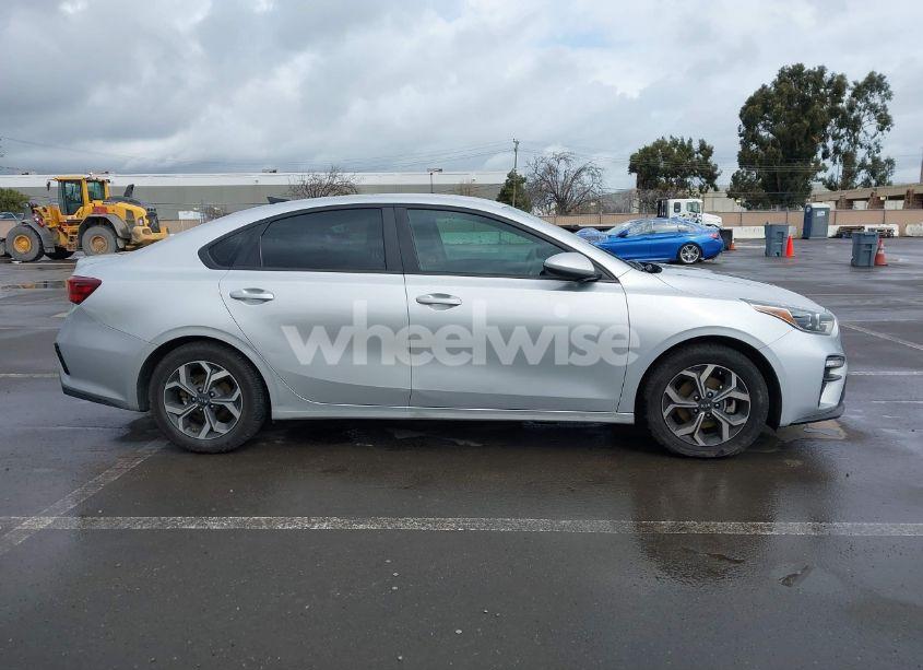 Photo 13 of 2019 Kia Forte LXS (VIN 3KPF24AD8KE126467)