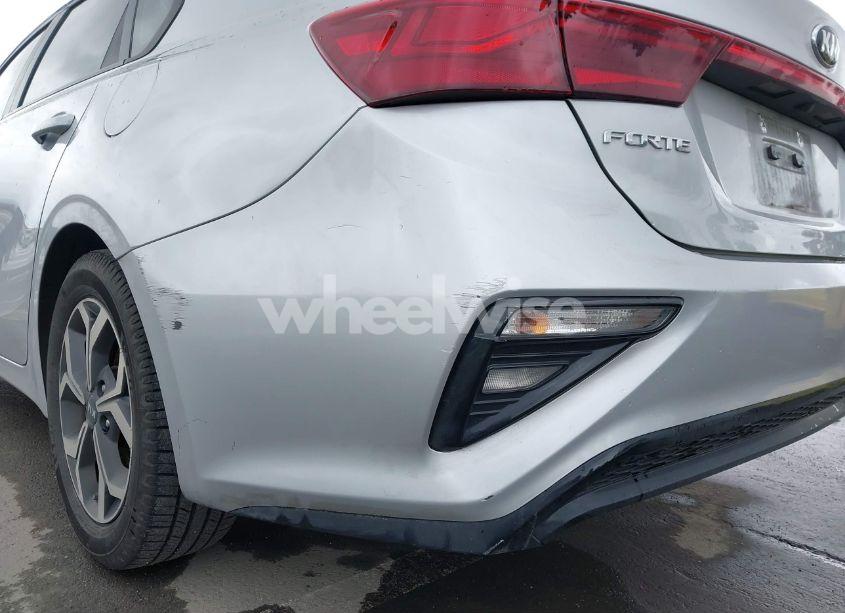 Photo 6 of 2019 Kia Forte LXS (VIN 3KPF24AD8KE126467)