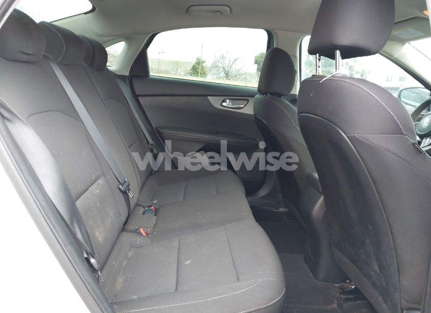 Photo 8 of 2019 Kia Forte LXS (VIN 3KPF24AD8KE126467)