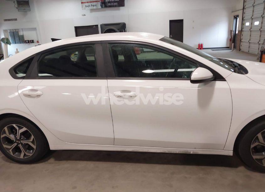 Photo 14 of 2019 Kia Forte LXS (VIN 3KPF24AD8KE136495)