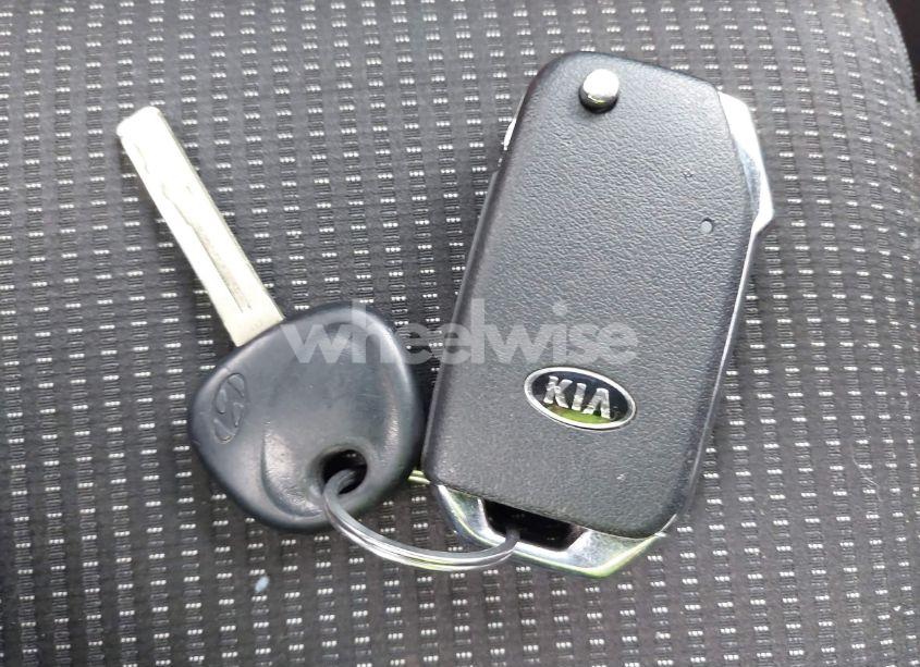Photo 11 of 2020 Kia Forte LXS (VIN 3KPF24AD8LE150074)