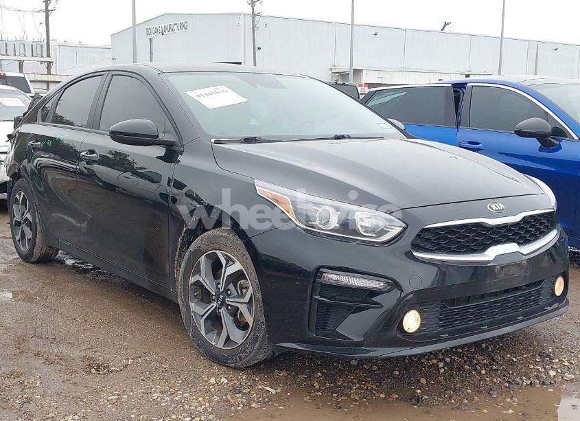2020 Kia Forte LXS (VIN 3KPF24AD8LE155534) main photo