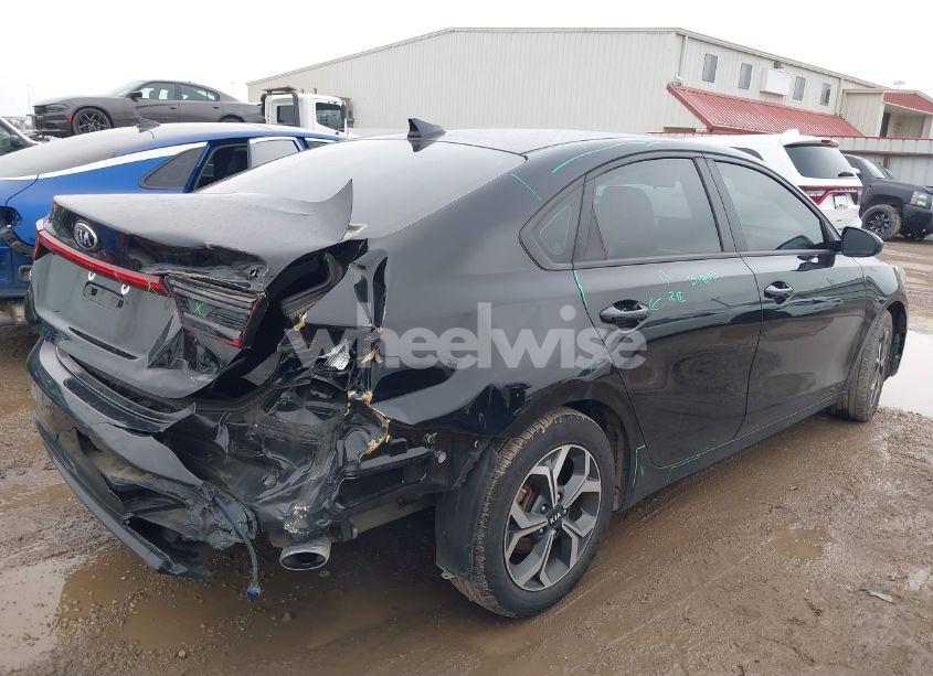 Photo 4 of 2020 Kia Forte LXS (VIN 3KPF24AD8LE155534)