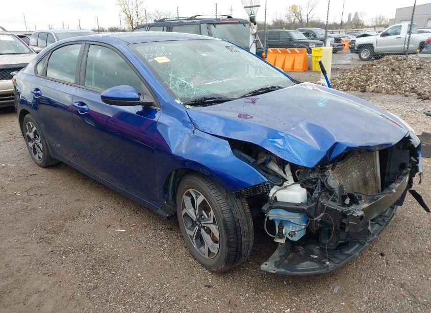 2020 Kia Forte LXS (VIN 3KPF24AD8LE156764) main photo