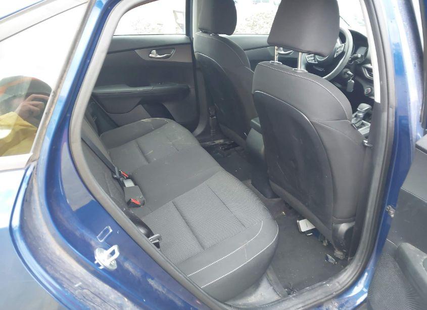 Photo 8 of 2020 Kia Forte LXS (VIN 3KPF24AD8LE156764)