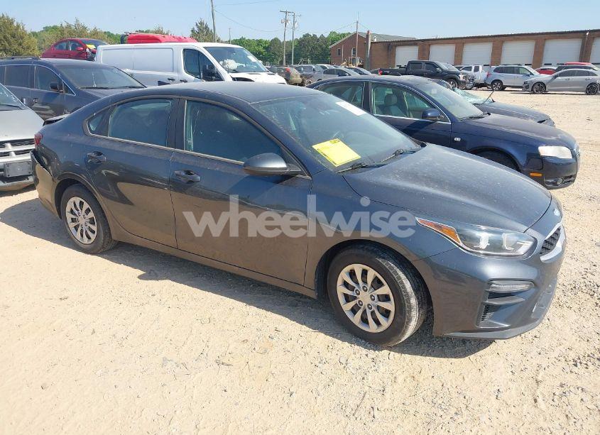 2020 Kia Forte FE (VIN 3KPF24AD8LE192311) main photo