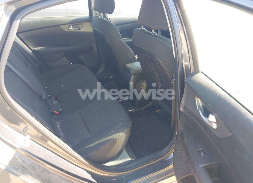 Photo 8 of 2020 Kia Forte FE (VIN 3KPF24AD8LE192311)