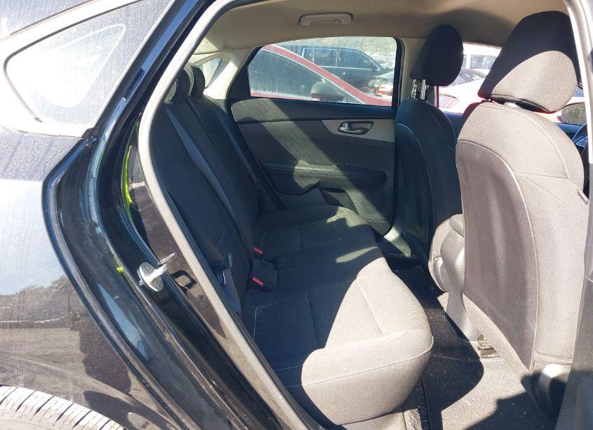 Photo 8 of 2020 Kia Forte LXS (VIN 3KPF24AD8LE240440)