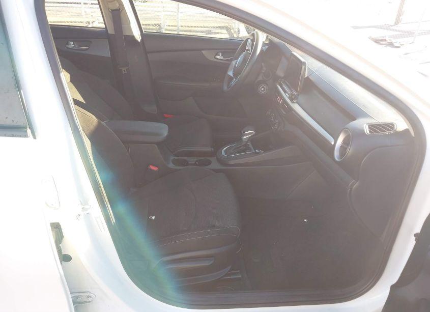 Photo 5 of 2020 Kia Forte LXS (VIN 3KPF24AD8LE257030)