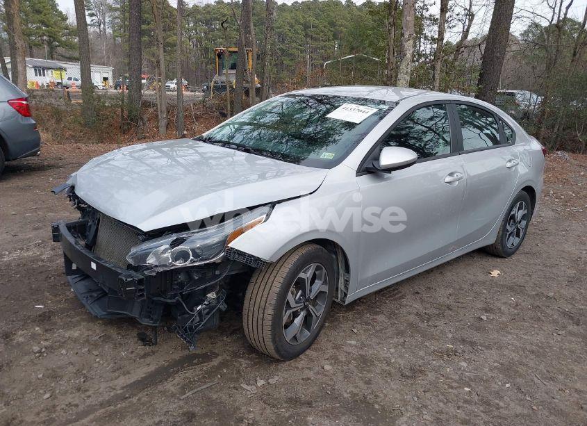 Photo 2 of 2021 Kia Forte LXS (VIN 3KPF24AD8ME263153)