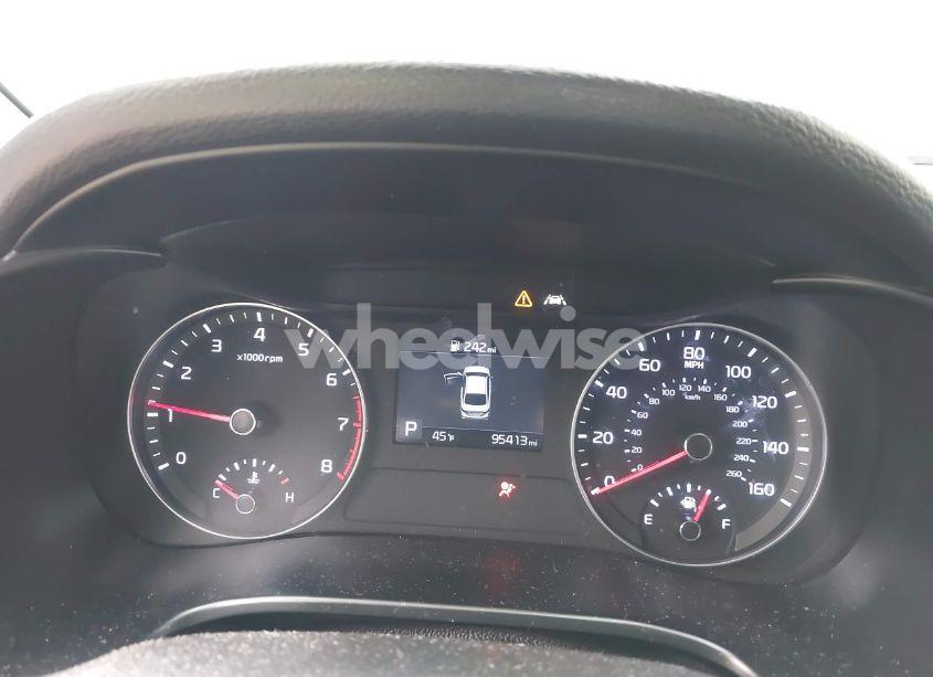 Photo 7 of 2021 Kia Forte LXS (VIN 3KPF24AD8ME263153)