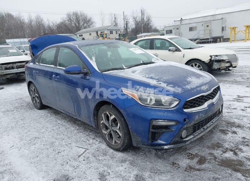 2021 Kia Forte LXS (VIN 3KPF24AD8ME284889) main photo