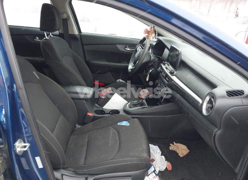 Photo 5 of 2021 Kia Forte LXS (VIN 3KPF24AD8ME284889)