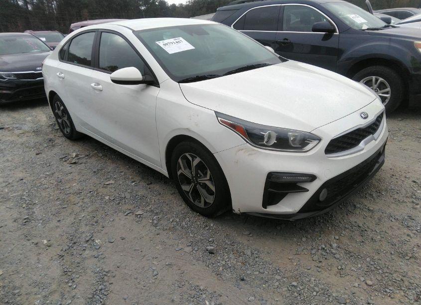 2021 Kia Forte LXS (VIN 3KPF24AD8ME287730) main photo