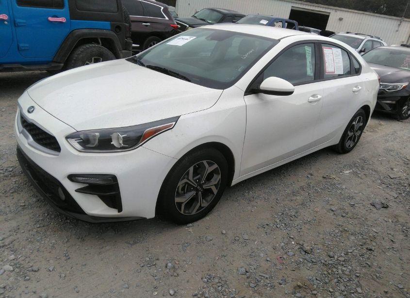 Photo 2 of 2021 Kia Forte LXS (VIN 3KPF24AD8ME287730)