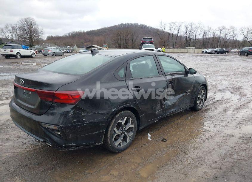 Photo 4 of 2021 Kia Forte LXS (VIN 3KPF24AD8ME291485)
