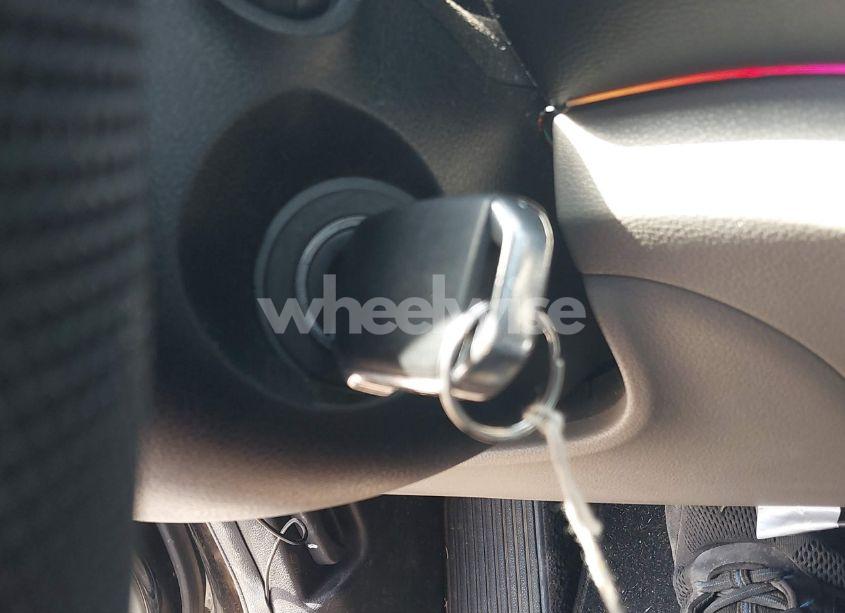 Photo 11 of 2021 Kia Forte LXS (VIN 3KPF24AD8ME294015)