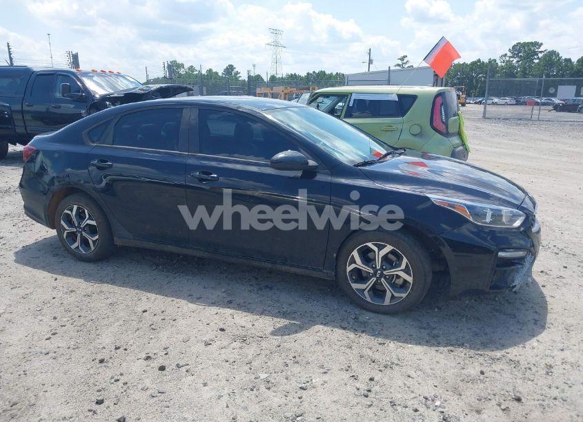 Photo 13 of 2021 Kia Forte LXS (VIN 3KPF24AD8ME294015)