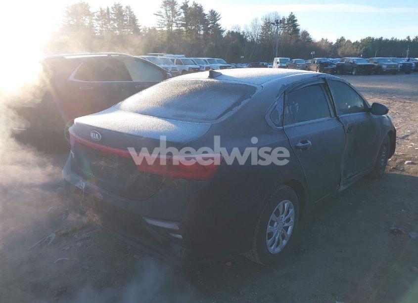 Photo 4 of 2021 Kia Forte FE (VIN 3KPF24AD8ME325313)