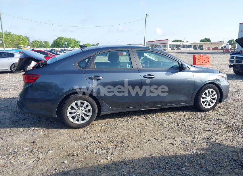 Photo 13 of 2021 Kia Forte FE (VIN 3KPF24AD8ME327188)