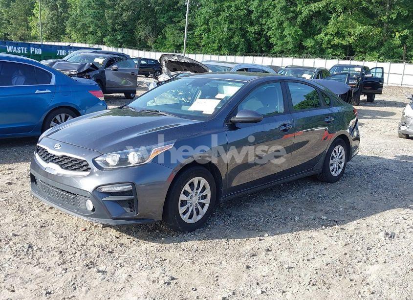 Photo 2 of 2021 Kia Forte FE (VIN 3KPF24AD8ME327188)