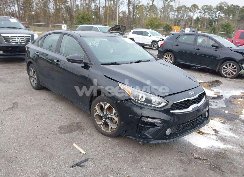 2021 Kia Forte LXS (VIN 3KPF24AD8ME381333) main photo