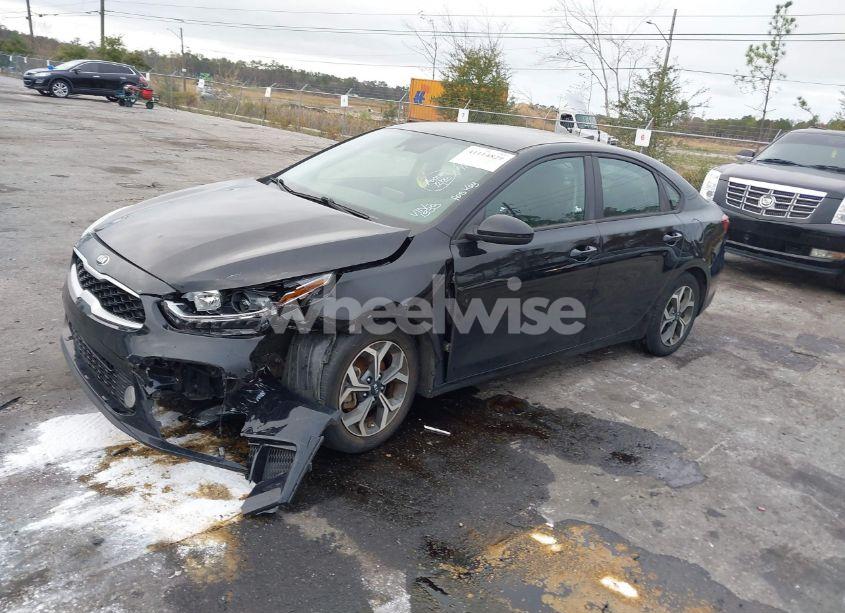 Photo 2 of 2021 Kia Forte LXS (VIN 3KPF24AD8ME381333)