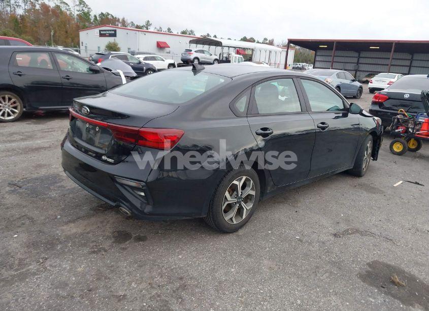 Photo 4 of 2021 Kia Forte LXS (VIN 3KPF24AD8ME381333)