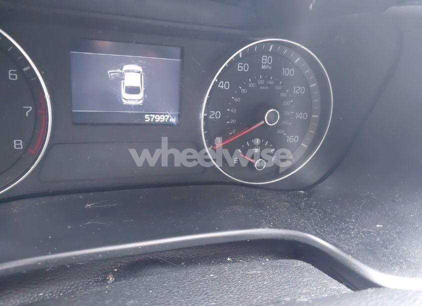 Photo 7 of 2021 Kia Forte LXS (VIN 3KPF24AD8ME404268)