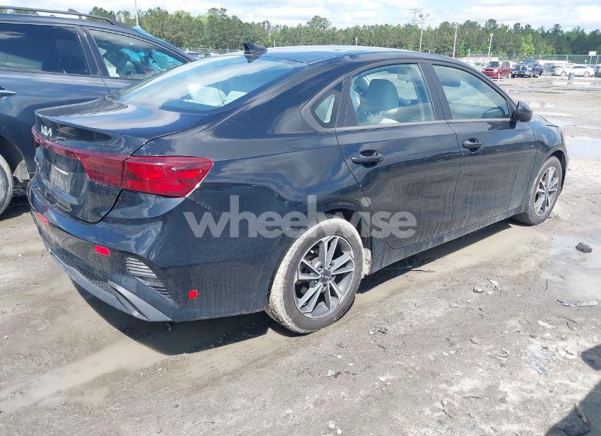 Photo 4 of 2022 Kia Forte LXS (VIN 3KPF24AD8NE419189)