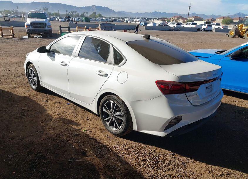 Photo 3 of 2022 Kia Forte LXS (VIN 3KPF24AD8NE441726)