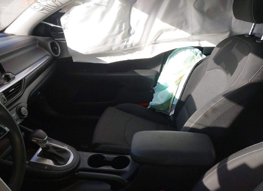 Photo 5 of 2022 Kia Forte LXS (VIN 3KPF24AD8NE441726)