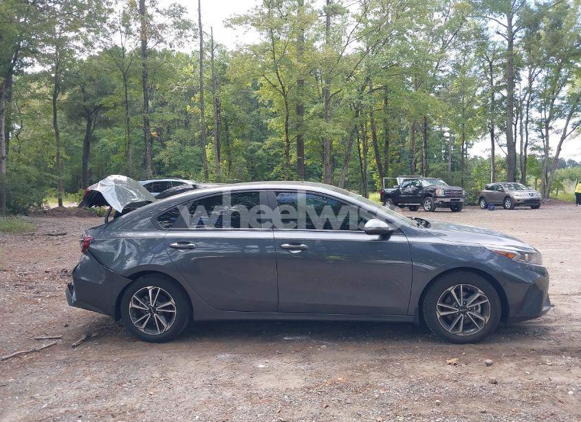 Photo 13 of 2022 Kia Forte LXS (VIN 3KPF24AD8NE467064)